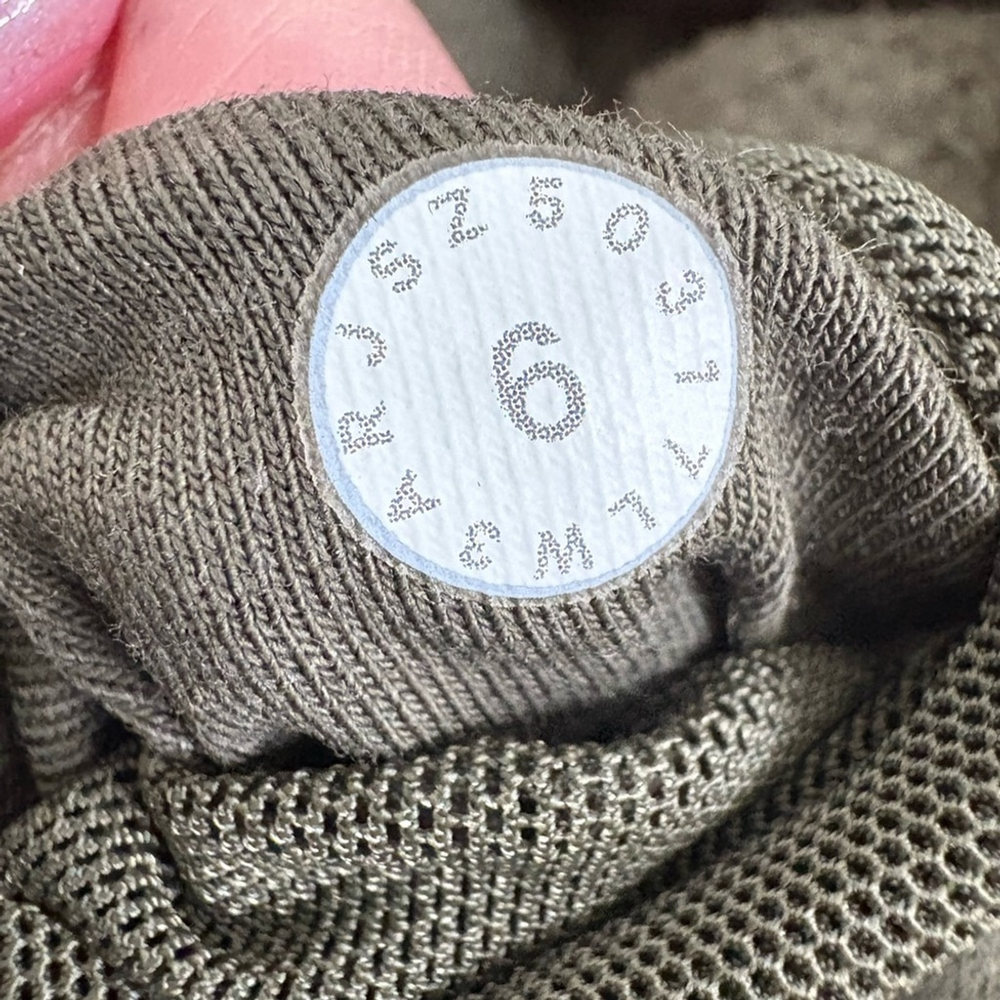 Lululemon | Warm For Winter Hoodie | Sz 6 | Dark Olive | EUC - Picture 13 of 14